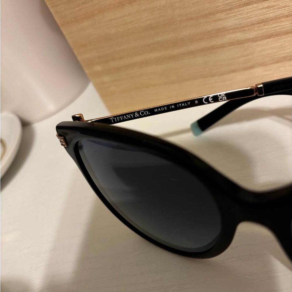 Tiffany & Co. sunglasses - Picture 3 of 7